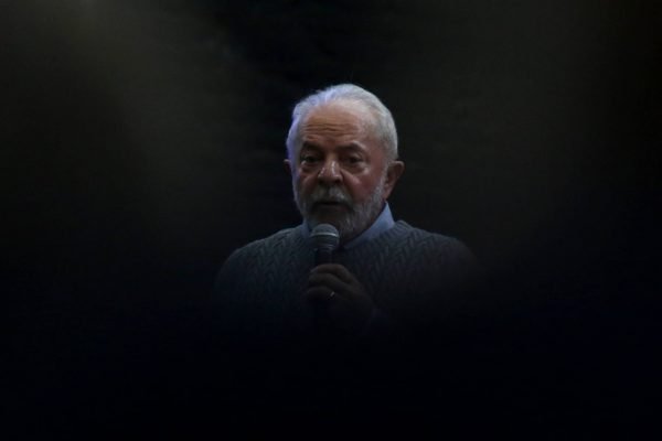 Lula discursa em evento com líderes de cooperativas