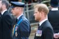 Rei Charles precisou apartar briga tensa de William e Harry: “Miséria”