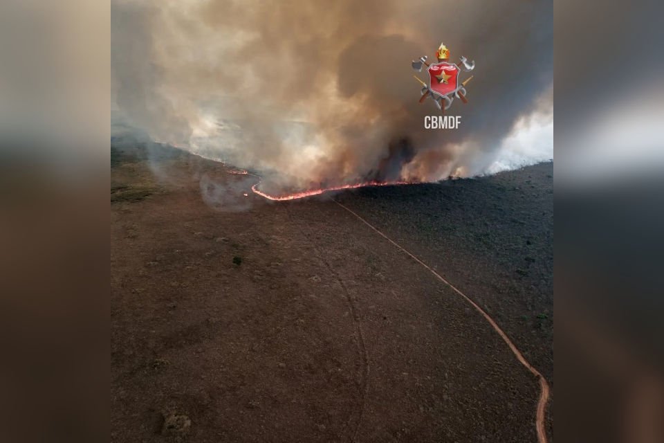 visão aérea de incêndio