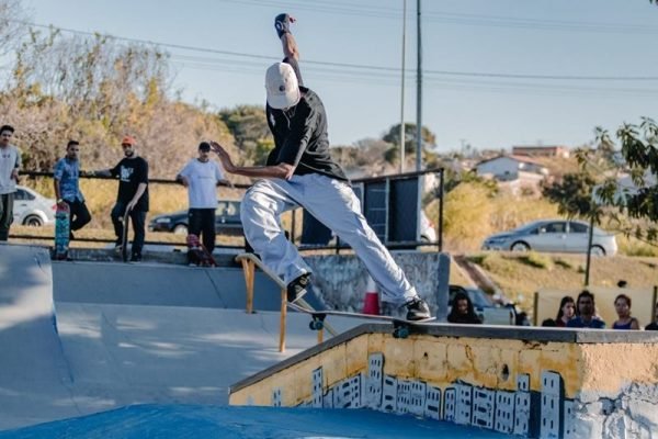 KICKFLIP SANTA - Jogue Grátis Online!