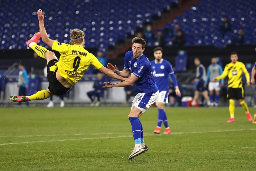 Borussia Dortmund x Schalke 04: onde assistir, horário e escalações do jogo  da Bundesliga