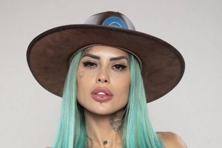 A Fazenda 14: Tati revela que movimentou o edredom “todos os dias