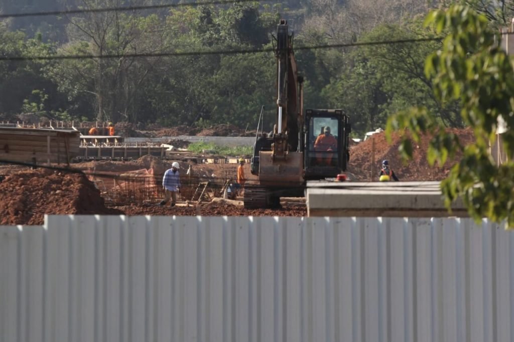 Obra em escola
