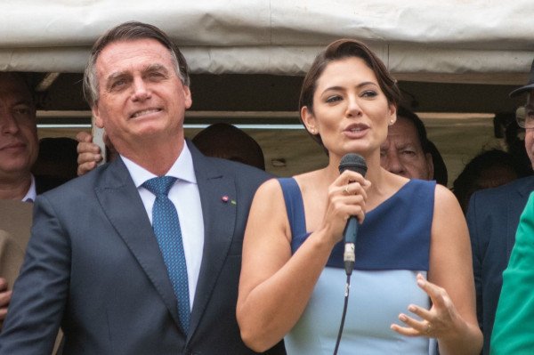 Metrópoles/Ideia: veja o que eleitores do DF acham da participação de Michelle na campanha de Bolsonaro