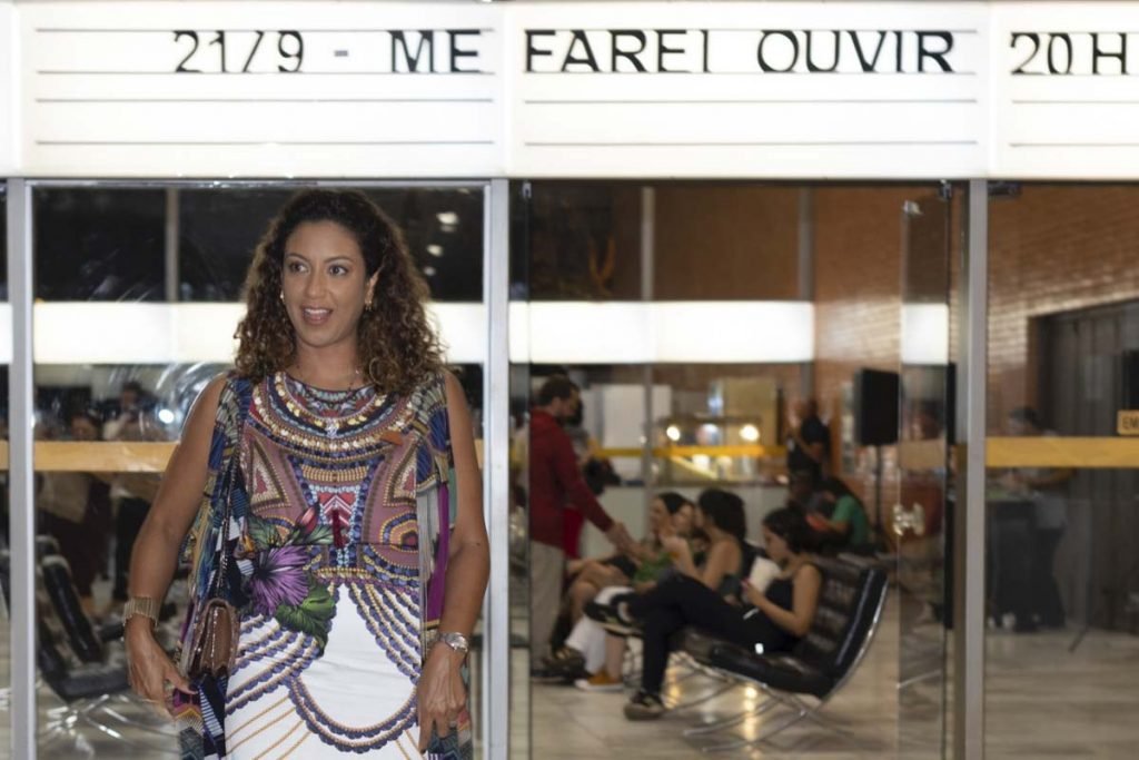 Ilka Teodoro durante estreia do documentário Me Farei Ouvir no cine brasilia cinema