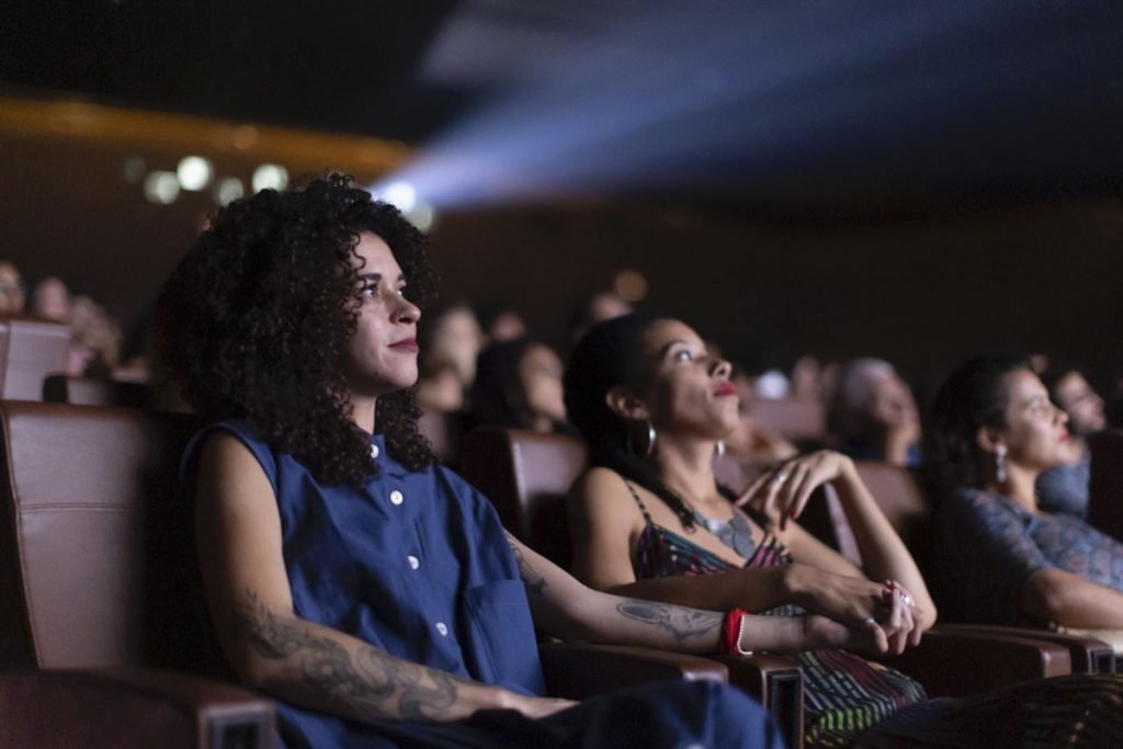 Bianca Novais durante estreia do documentário Me Farei Ouvir no cine brasilia cinema 18