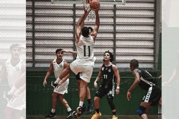 Jogador de basquete do Palmeiras está em estado grave após