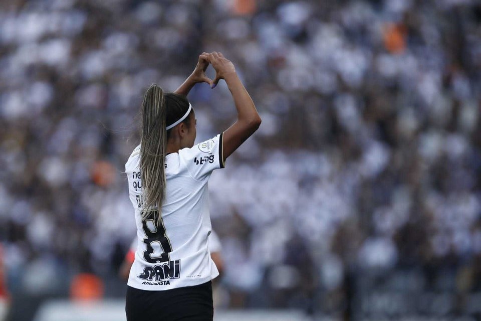 Final Inter x Corinthians tem público histórico no futebol feminino