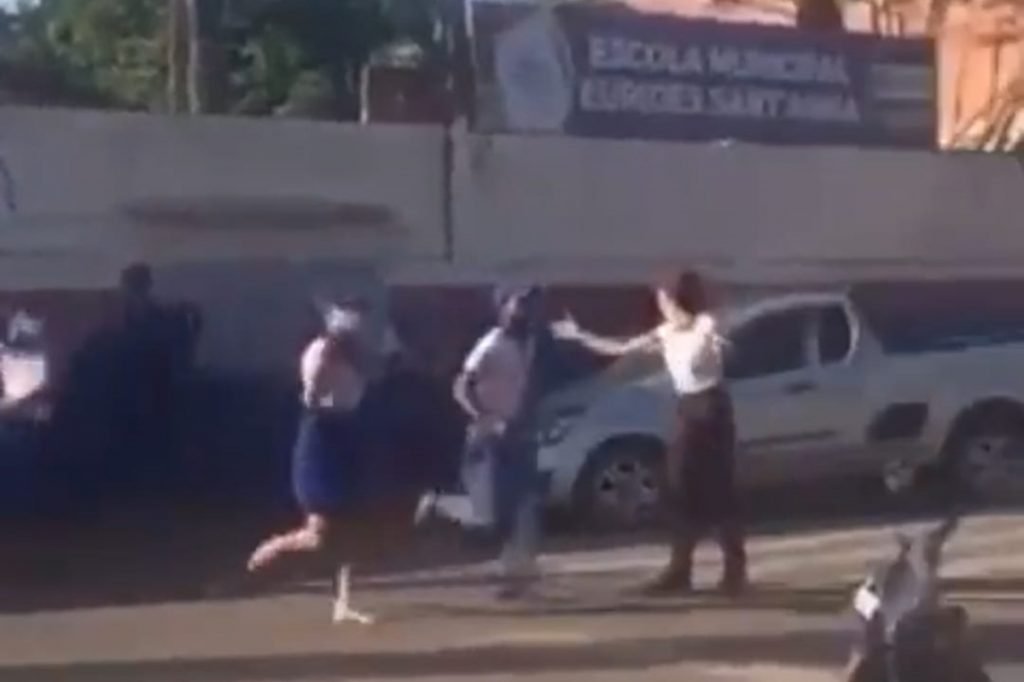 Alunos correm de escola após ataque na Bahia