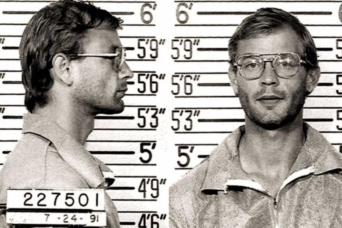 Mulher tatua rosto de Jeffrey Dahmer, é detonada e explica desenho