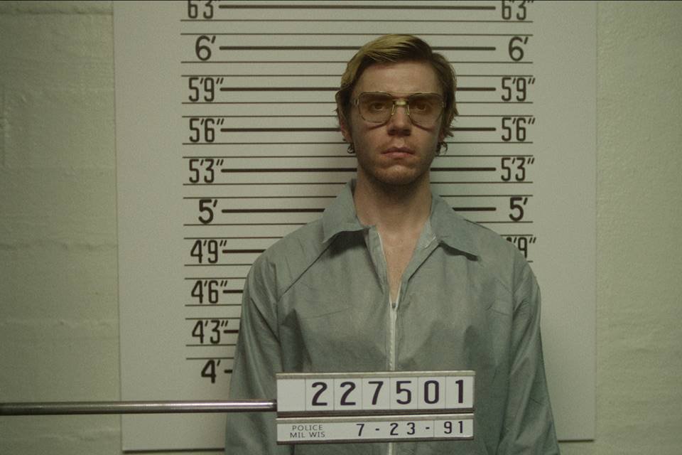 A História de Jeffrey Dahmer: saiba tudo sobre a série TOP1 da Netflix