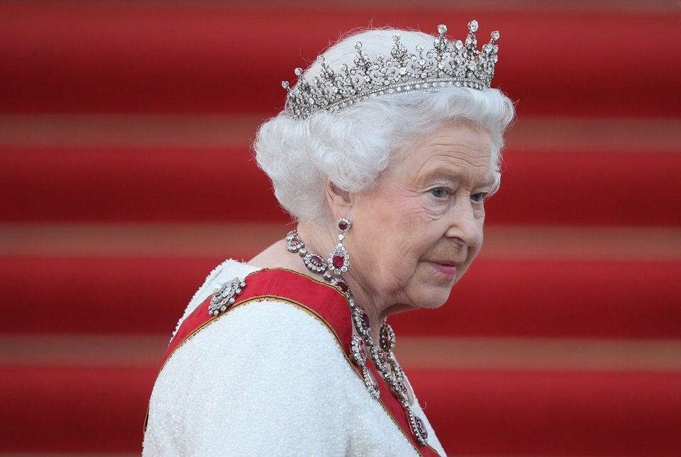 Foto colorida da rainha Elizabeth-Metrópoles
