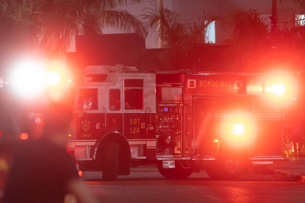 ABT dos bombeiros durante ocorrência