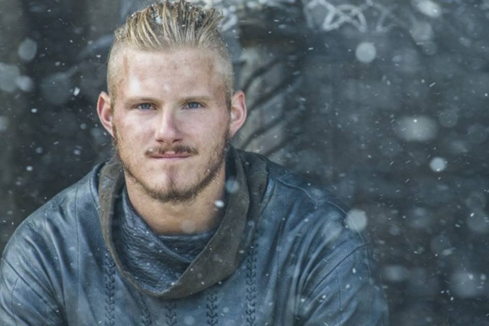 Alexander Ludwig, de Vikings, virá ao Brasil para a CCXP