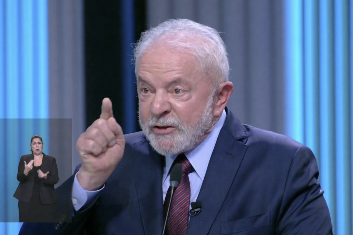 Luiz Inacio Lula da Silva durante debate presidenciaveis eleicoes 2022 TV globo candidatos