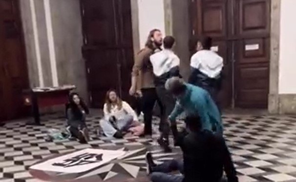 Briga entre candidato e aluno da UFRJ - Metrópoles