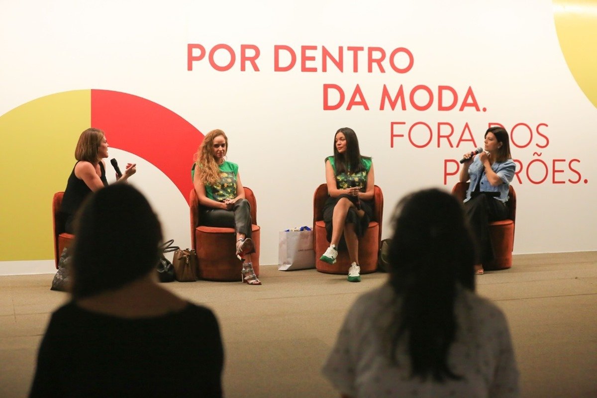 Brasília (DF), 06/10/22. Por dentro da moda. Fora dos Padrões. Mesa 2. Empreendedorismo Social. Carola Pertence, Sarah Tolentino, Ana Paula Caldas, Crhis Corcico.