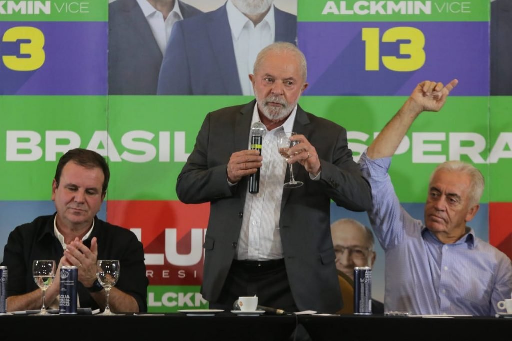 Lula (C) com Eduardo Paes e Otto Alencar