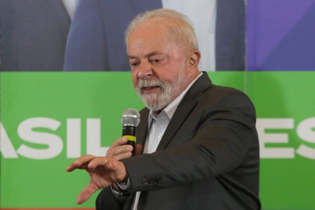 Lula é candidato à presidência pelo PT