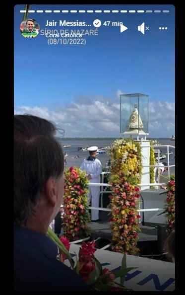 Bolsonaro vai a Belém para Círio, comete gafe e grava para campanha