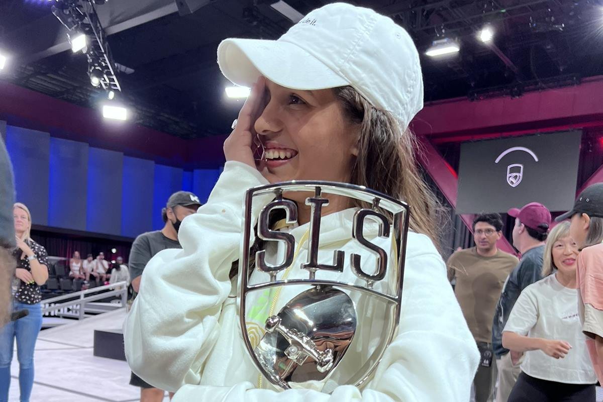 Rayssa Leal ganha mais uma etapa do mundial de skate