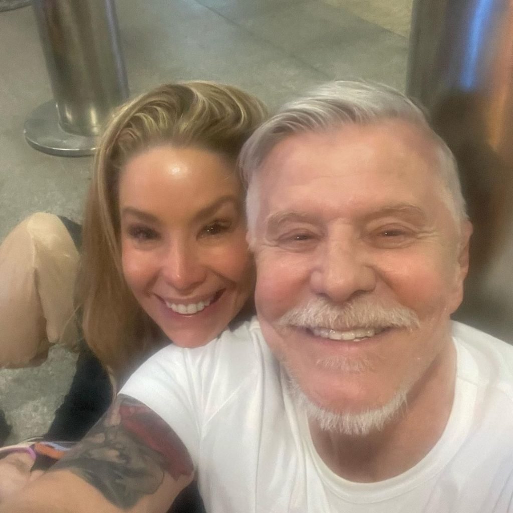 Foto colorida de Miguel Falabella e Danielle Winits