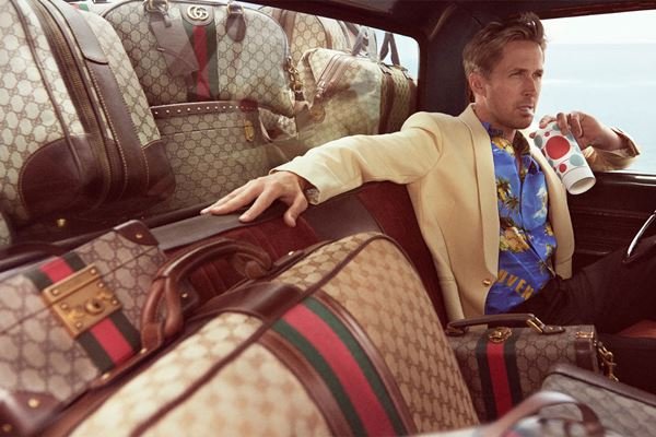 Na imagem com cor, Gucci lança campanha estelada por Ryan Gosling