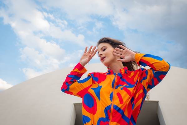 Modelo em editorial