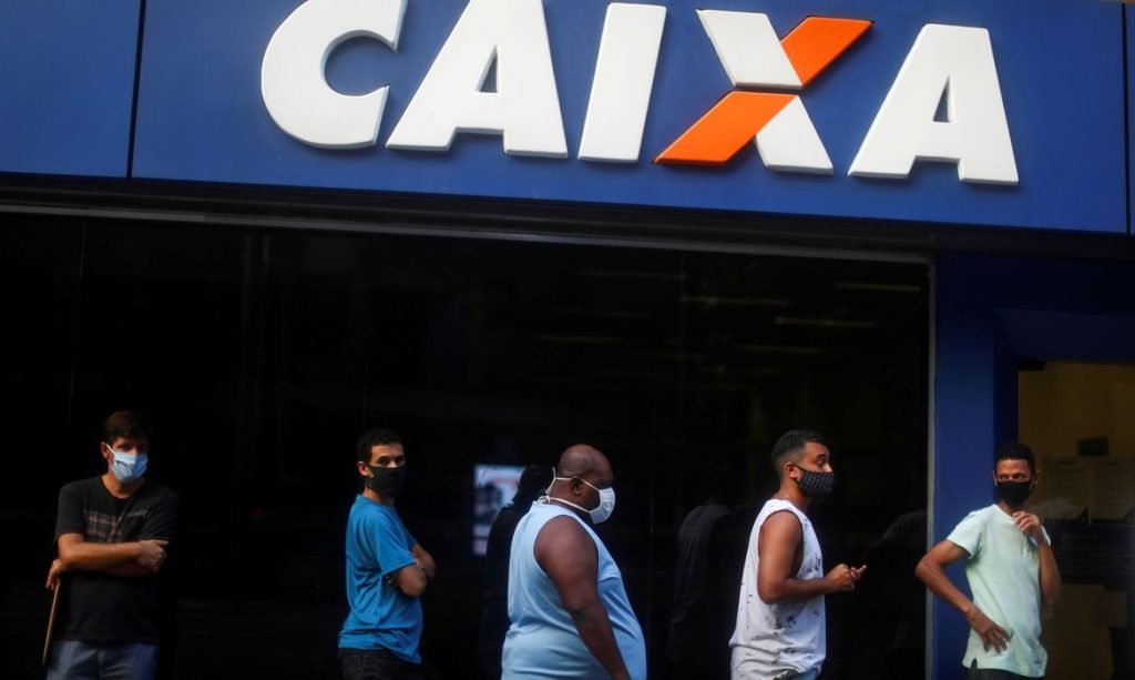 Caixa tem lucro de R$ 3,2 bilhões no 3º tri, com alta anual de 0,5