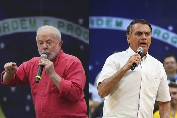 Os candidatos à presidência Lula e Bolsonaro (esquerda e direita, respectivamente) discursam frente a bandeia do Brasil, ambos com microfones em mãos em fotos justapostas - Metrópoles