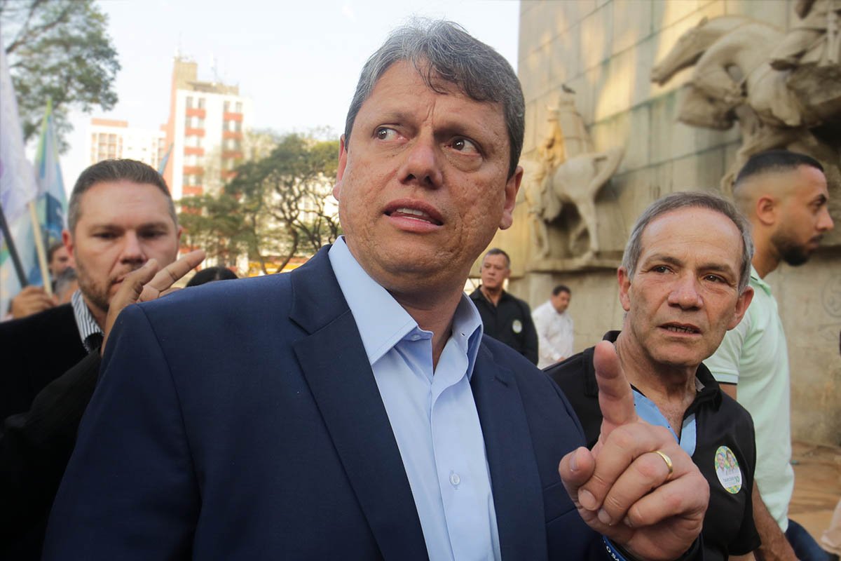 Bolsonarista edita Wikipédia de Tarcísio para validar tese de atentado |  Metrópoles