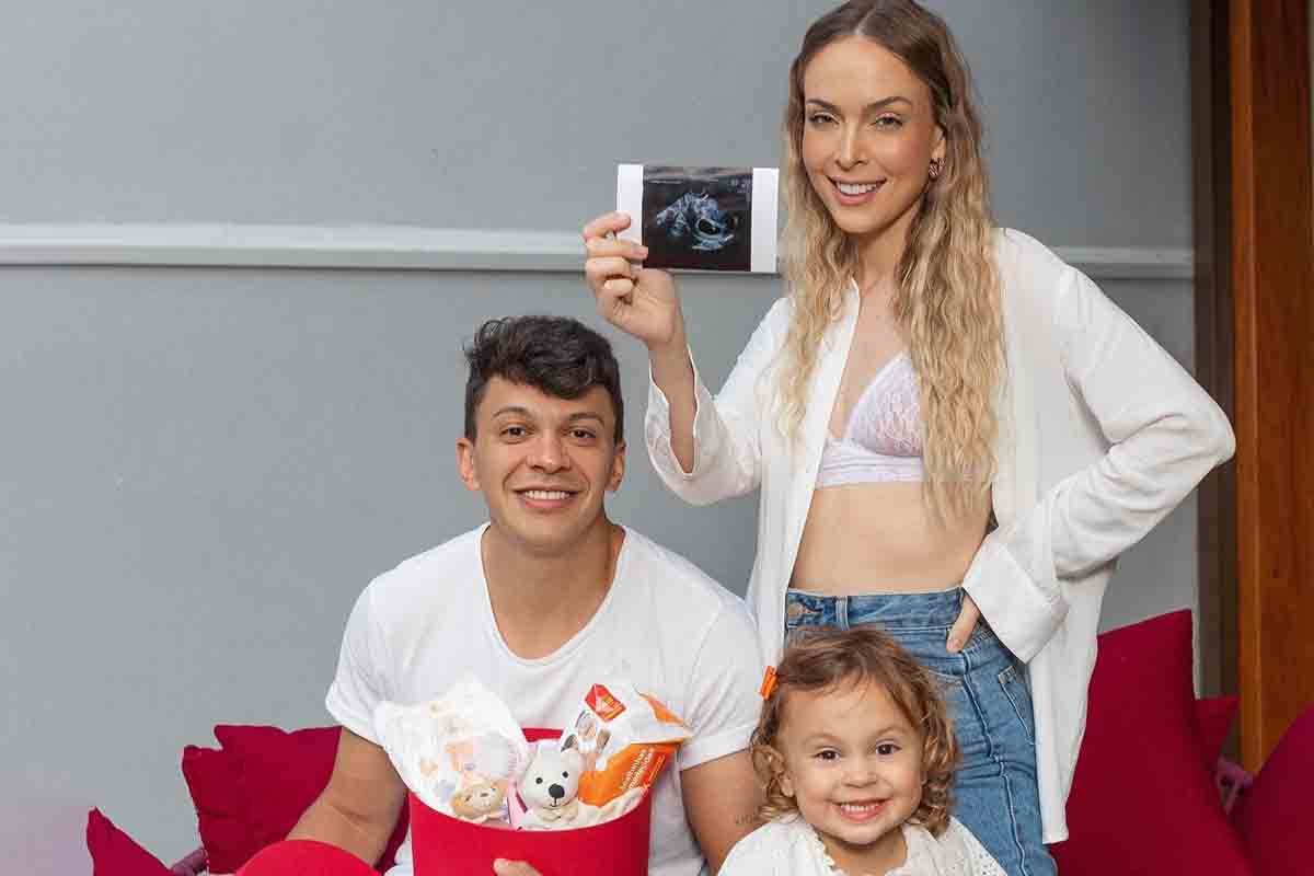 r Cocielo e blogueira Tata Estaniecki se casam com presença de  famosos - ISTOÉ Independente