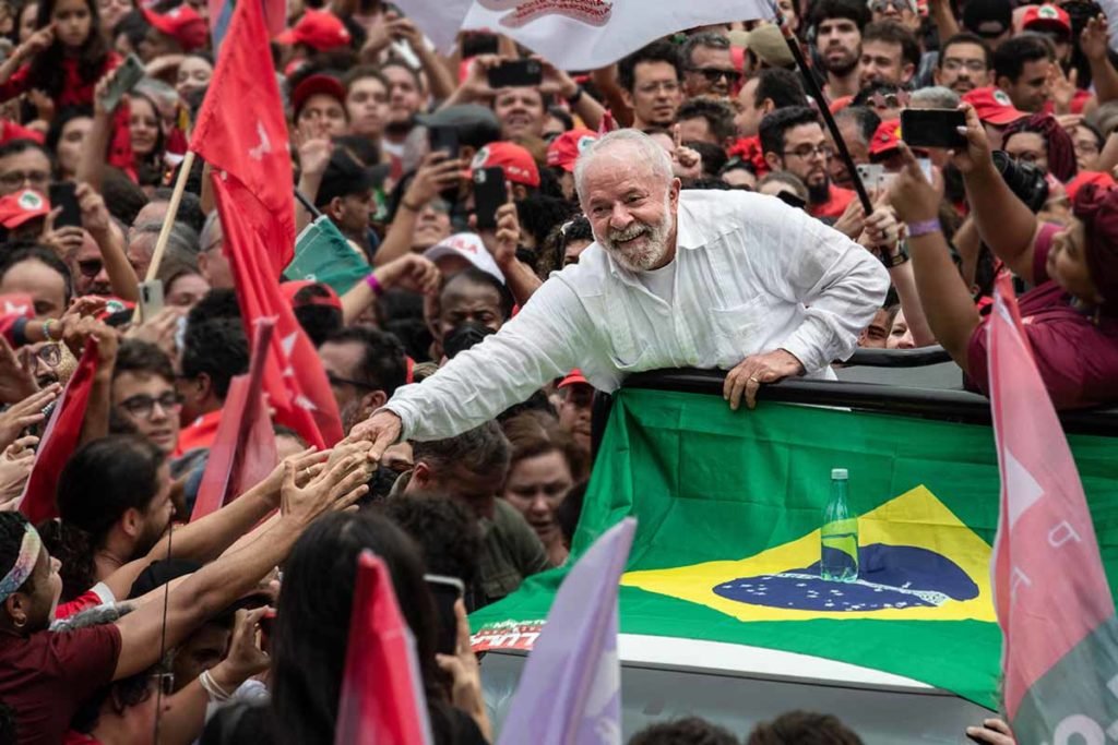 Lula em campanha em minas gerais