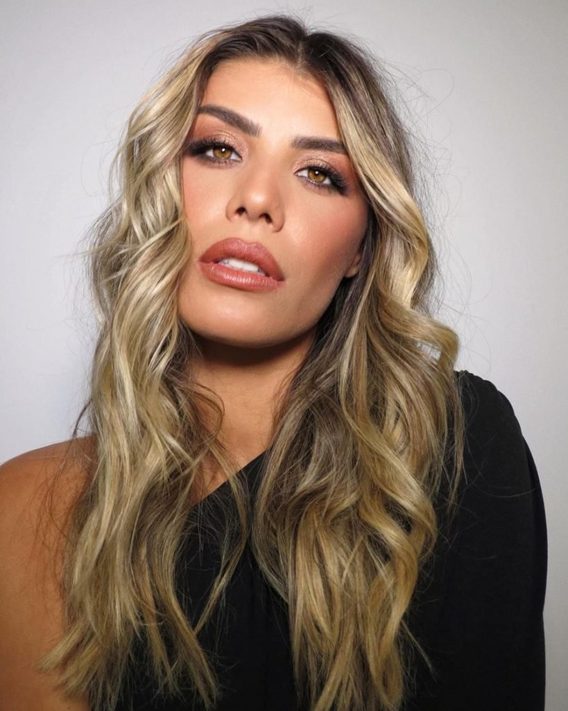Foto colorida de Franciele Grossi