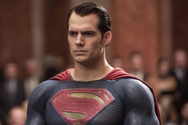 Foto inédita do teste de Henry Cavill para interpretar Superman é revelada