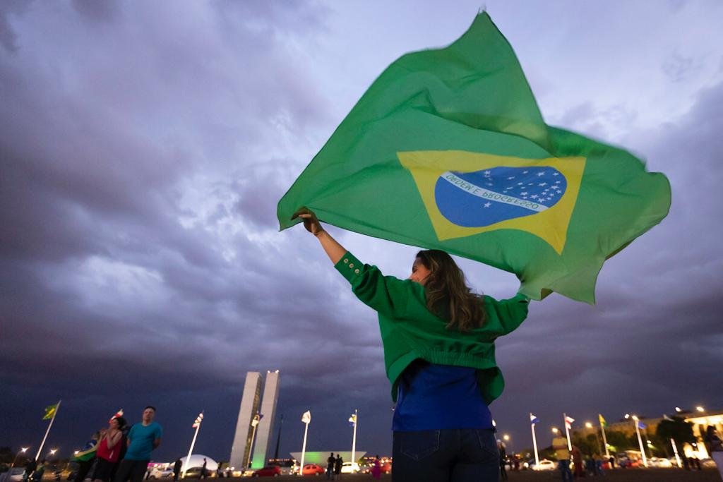 Bolsonaristas ocupam Esplanada em culto evangélico antes das eleições