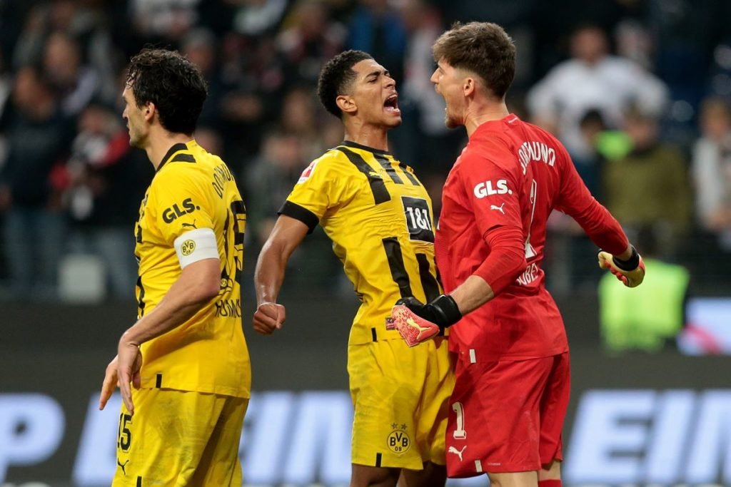 Borussia Dortmund goleia o Frankfurt e assume liderança da Bundesliga, futebol alemão