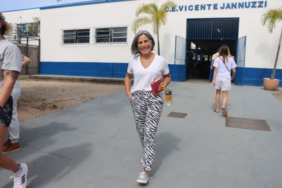 famosos em dia de elei&ccedil;&otilde;es
