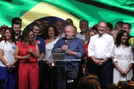 Luiz Inácio Lula da Silva (PT), faz o pronunciamento de vitória, após a apuração do segundo turno das eleições 2022 - Metrópoles