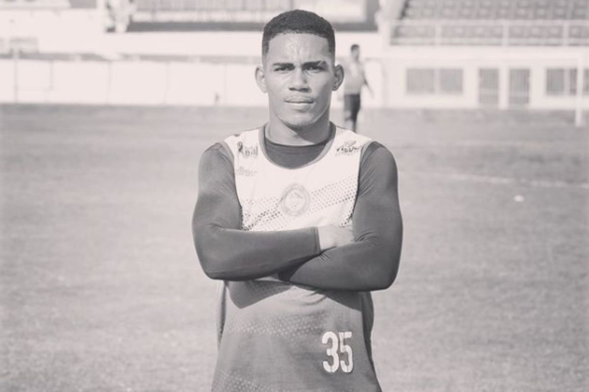 Veja: jovem de 20 anos é morto a tiros em jogo de futebol amador no CE