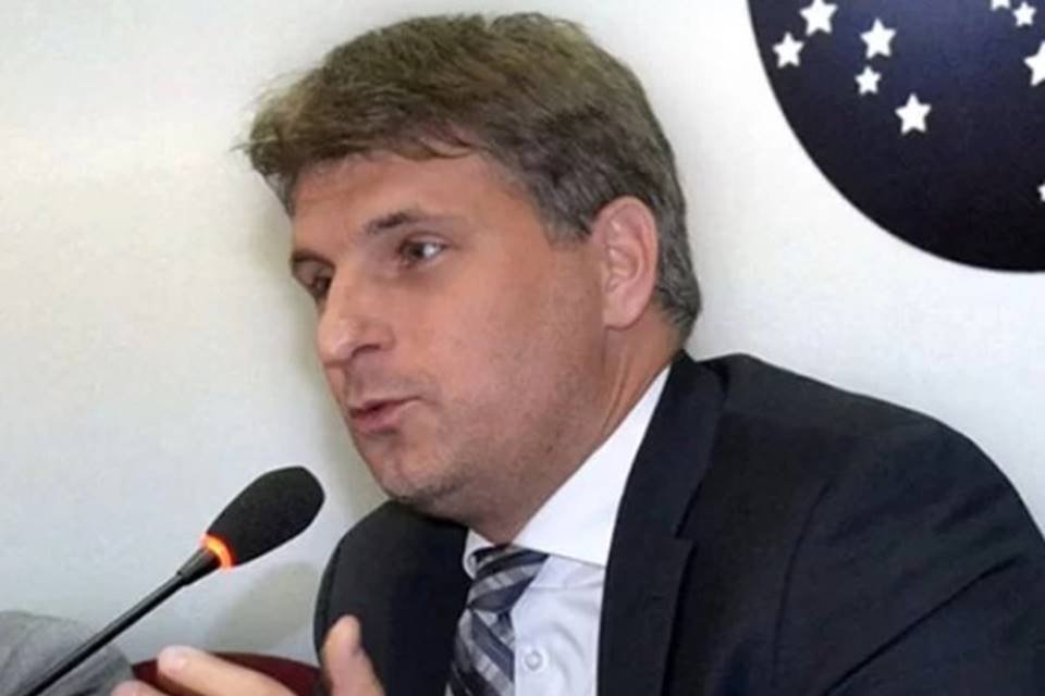 Rodrigo Frantz Becker - Metrópoles