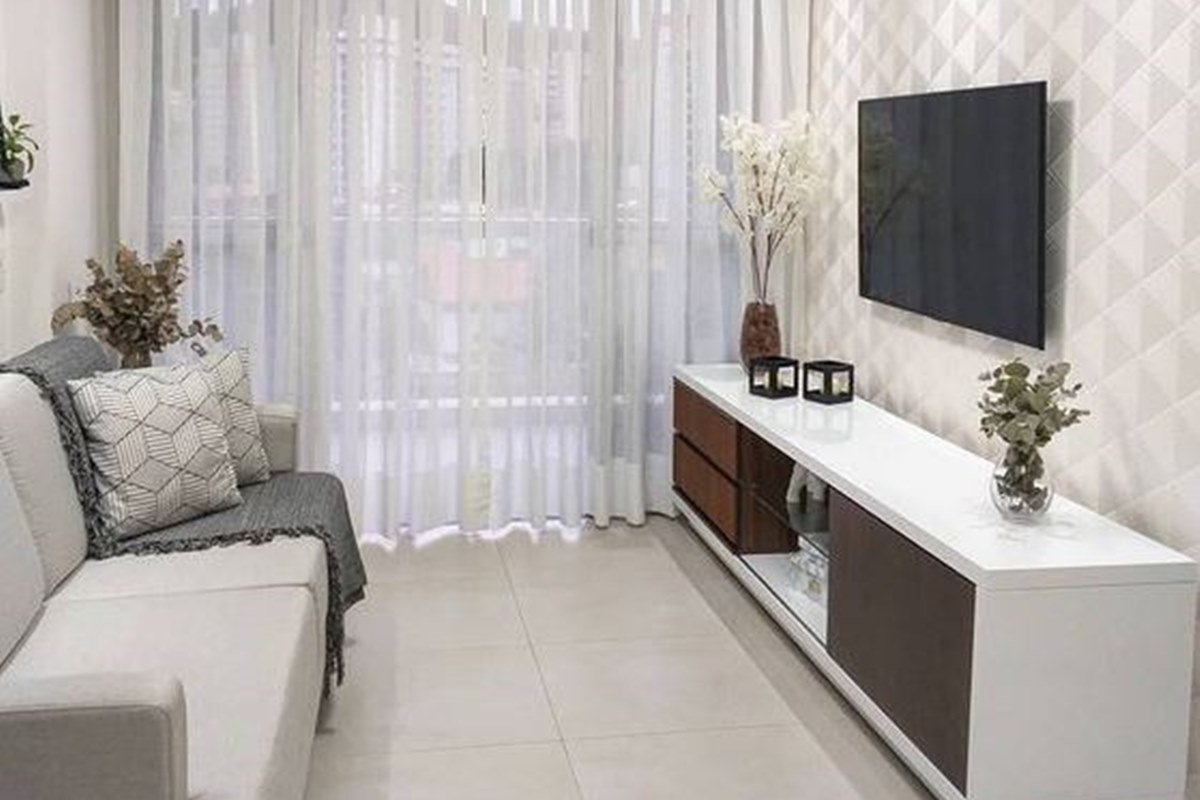 Aumenta el espacio de tu sala de estar con trucos de decoración baratos