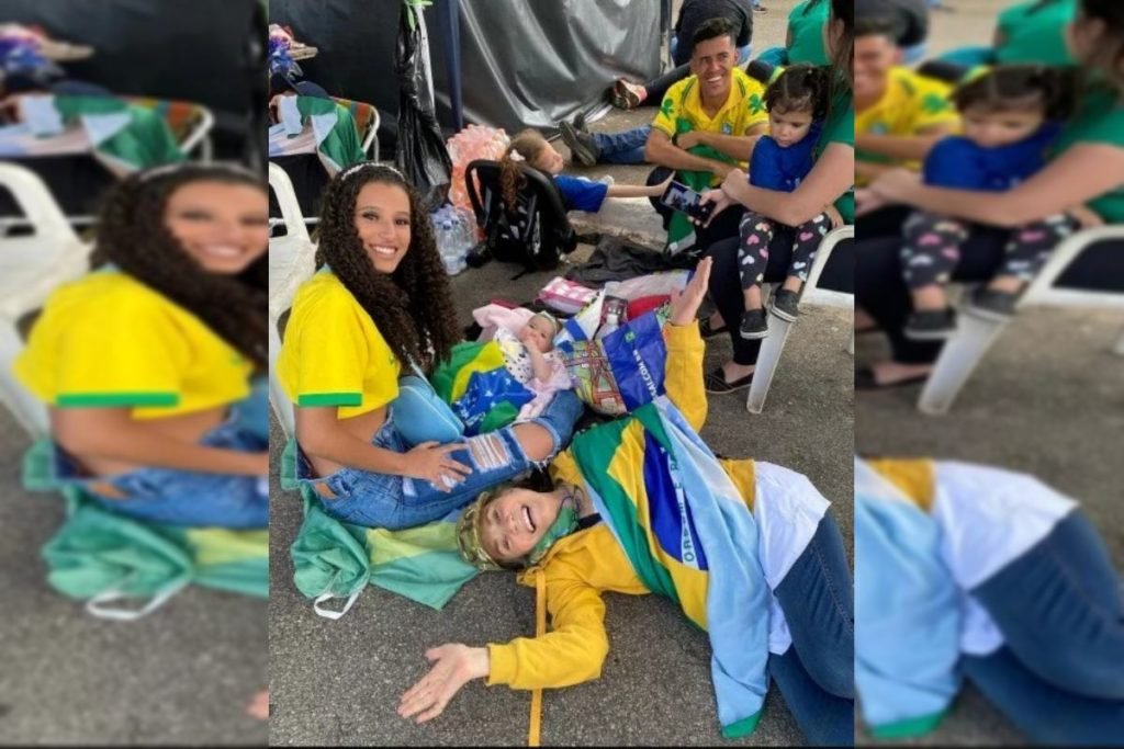 Regina Duarte ato intervenção militar SP