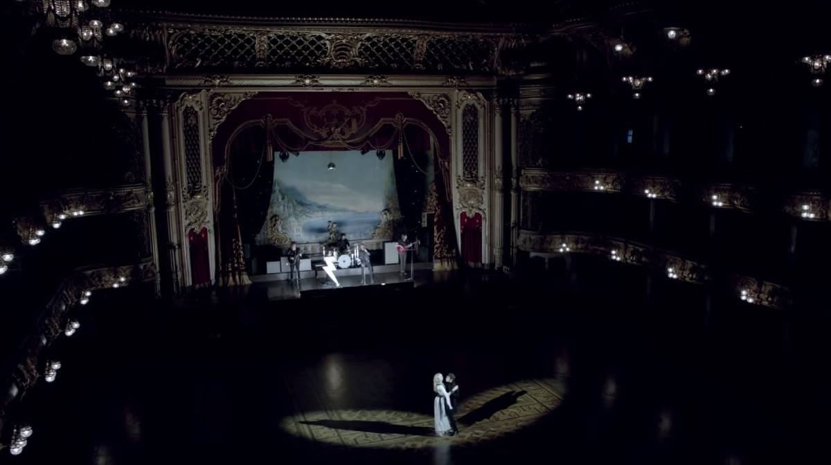 The Killers e Tim Burton se encontraram no clipe de Here With Me