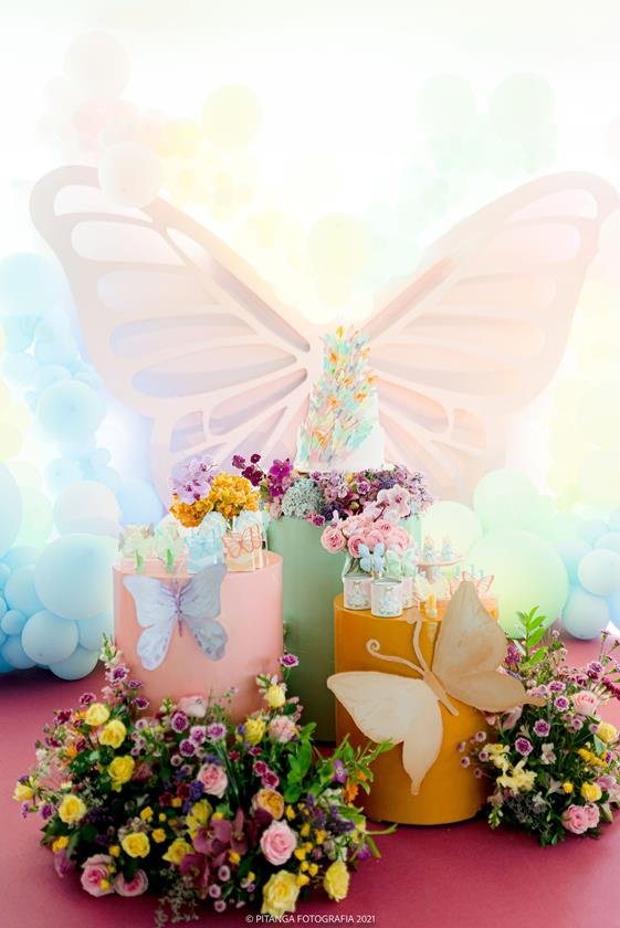 Bolo jardim encantado in 2023  Butterfly baby shower cake, Butterfly theme  cake, Cake designs birthday