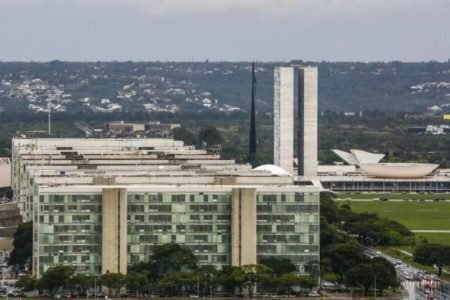 Prédios da Esplanada dos Ministérios vistos de cima, em Brasília (DF) - Metrópoles