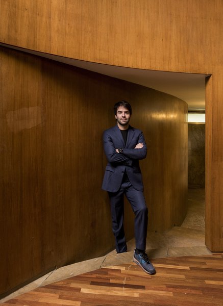 Filipe Assis, art Advisor