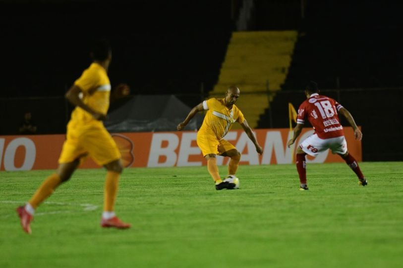 Copa Verde: Brasiliense e Vila Nova ficam no empate em 1 x 1