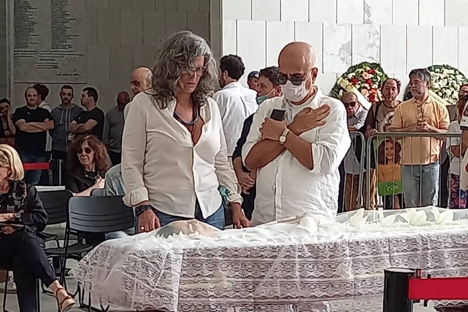 Lúcia Veríssimo no velório de Gal Costa