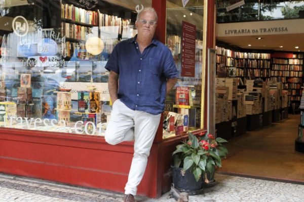 Imagem colorida Rui Campos Livraria da Travessa
